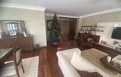 Acıbadem Tibaş park Sitesi'nde 3 + 1 satılık daire