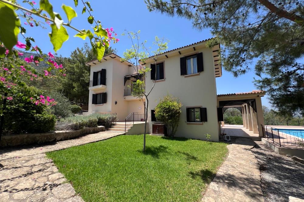 Amazing detached 5+2 villa for sale in Bellapais, Kyrenia 