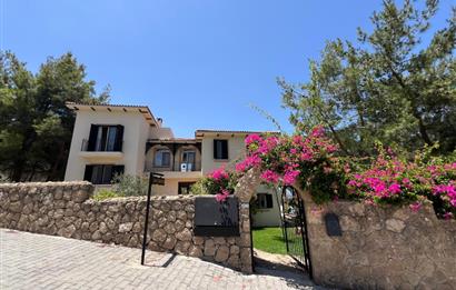 Amazing detached 5+2 villa for sale in Bellapais, Kyrenia 