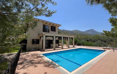 Amazing detached 5+2 villa for sale in Bellapais, Kyrenia 