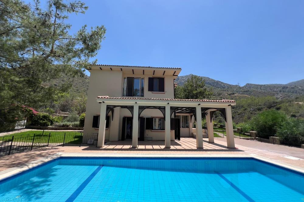 Amazing detached 5+2 villa for sale in Bellapais, Kyrenia 