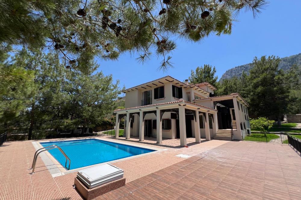 Amazing detached 5+2 villa for sale in Bellapais, Kyrenia 