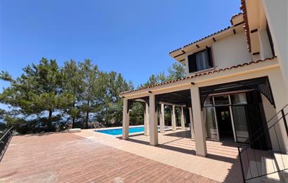 Amazing detached 5+2 villa for sale in Bellapais, Kyrenia 