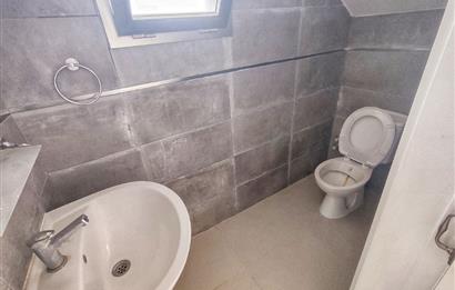 Girne Çatalköy'de Triplex 3+1 ikiz Villa- Eşsiz Dağ ve Deniz Manzaralı, Çok Katlı Modern Konut - Havuz ve Fitness İmkanlarıyla**