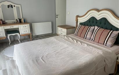 HASTANE VE METROYA YAKIN ARA KAT LÜKS 4+1 165 M2 DAİRE