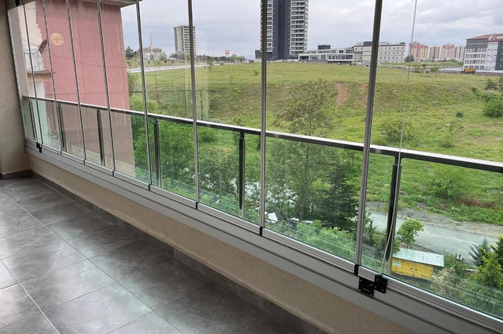 HASTANE VE METROYA YAKIN ARA KAT LÜKS 4+1 165 M2 DAİRE