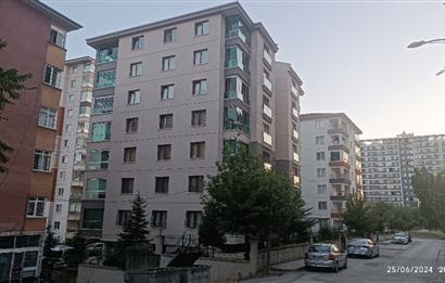 HASTANE VE METROYA YAKIN ARA KAT LÜKS 4+1 165 M2 DAİRE