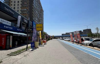 CENTURY21 VİZYONDAN İSTANBUL YOLU METRO ÇIKIŞINDA DEVREN KİRALIK DÜKKAN 