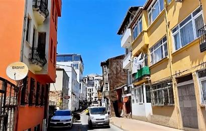 C21 ALİ CAN GÖKÇELİ DEN KUMKAPIDAN SATILIK 1+1 DAİRE