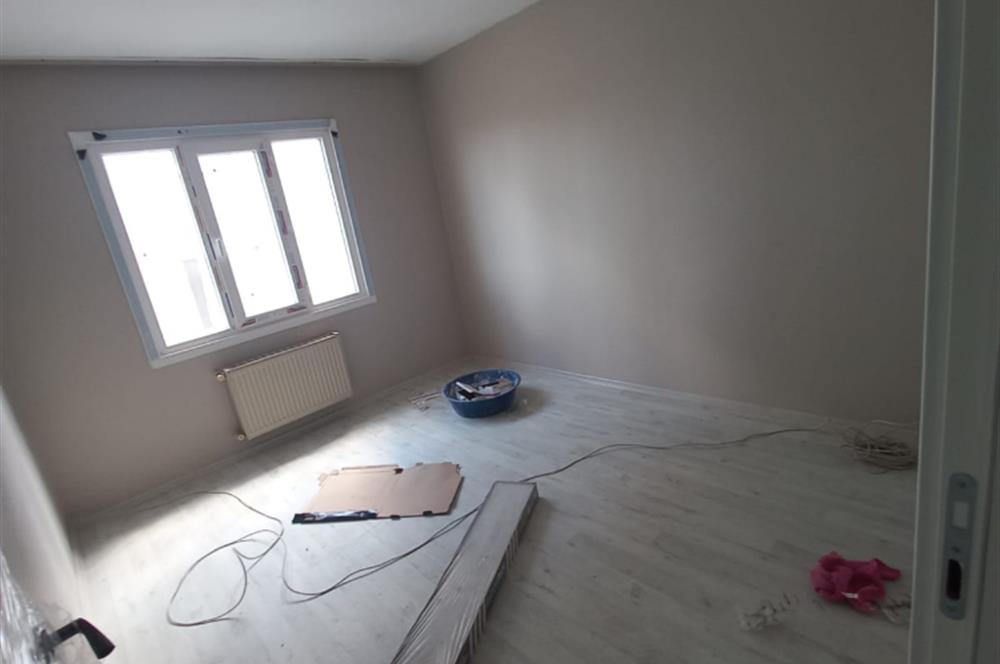 KOŞUYOLU BARBOROSTA İÇİ SIFIRLANMIŞ ÜST KAT GENİŞ 2+1