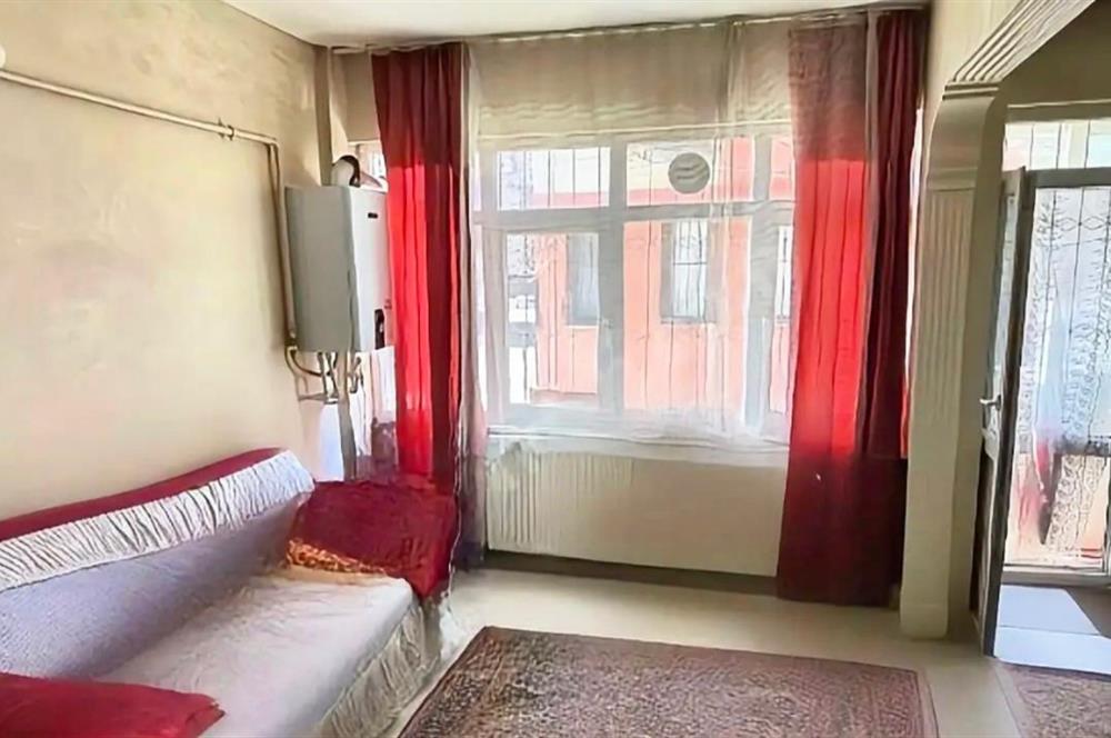 C21 ALİ CAN GÖKÇELİ DEN KUMKAPIDAN SATILIK 1+1 DAİRE