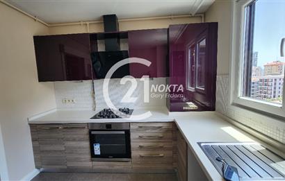 CADDEBOSTAN ÖMERPAŞADA  YILLIK BİNADA 3+1 135 m2 BOŞ DAİRE