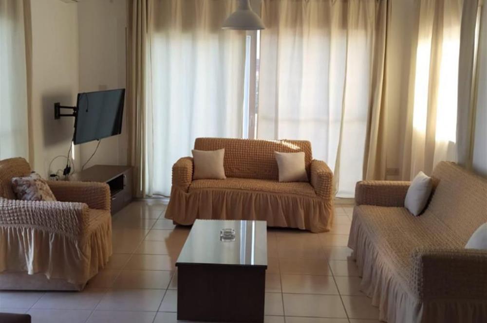 Girne çatalköyde günlük kiralık 3+1 villa