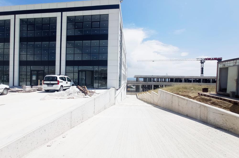 İVEDİK ANTEKS PLAZA'DA 1180 M2 DEPOLU KİRALIK İŞYERİ