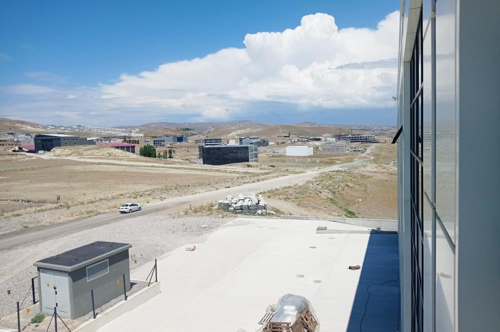 İVEDİK ANTEKS PLAZA'DA 1180 M2 DEPOLU KİRALIK İŞYERİ