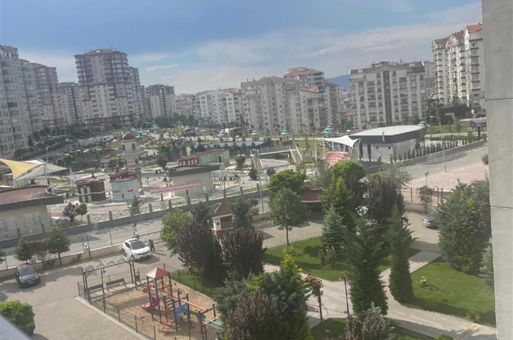 LÜKS VE GENİŞ 3+1 DAİRE (DOĞUKENT CADDESİNDE)