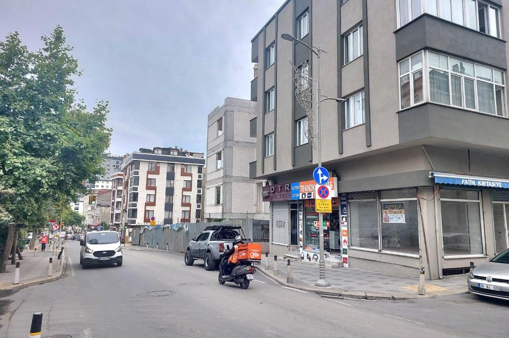 C 21 Molla Team'den Cevatpaşa'da Cadde Üzeri Kiralık Dükkan