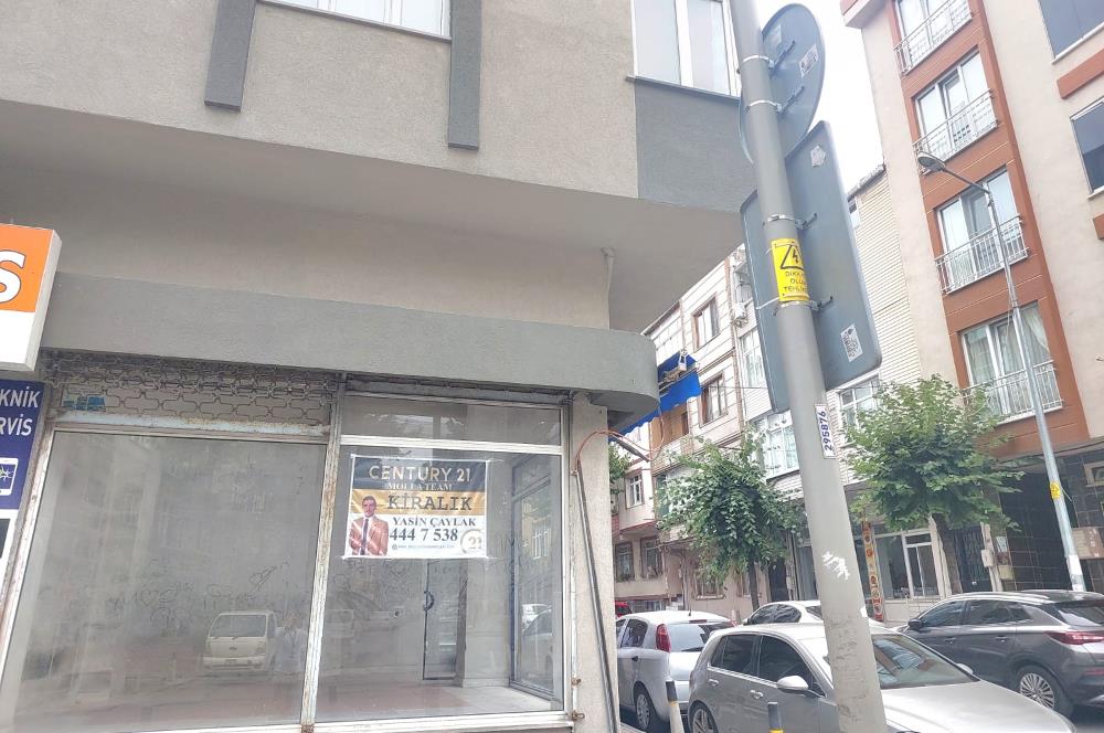 C 21 Molla Team'den Cevatpaşa'da Cadde Üzeri Kiralık Dükkan