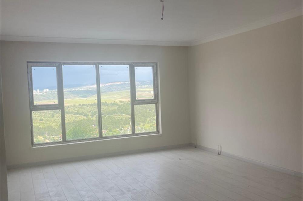 LÜKS VE GENİŞ 3+1 DAİRE (DOĞUKENT CADDESİNDE)