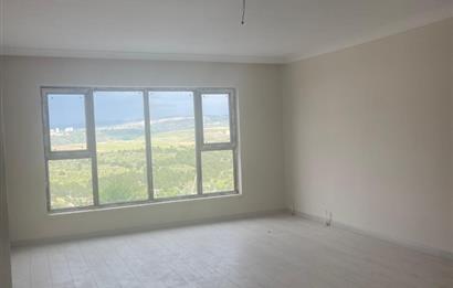 LÜKS VE GENİŞ 3+1 DAİRE (DOĞUKENT CADDESİNDE)