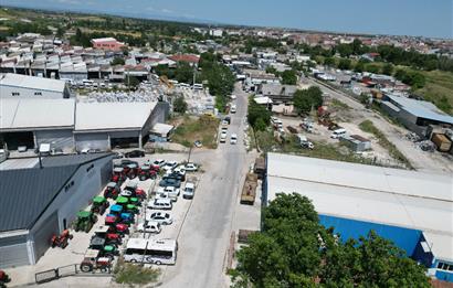 C21; LBURGAZ OLD INDUSTRIAL E5 FACADE 3 FLOOR SHOP FOR SALE AS ASSIGNMENT