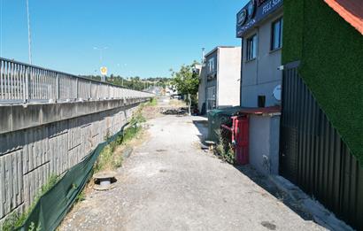 C21; LBURGAZ OLD INDUSTRIAL E5 FACADE 3 FLOOR SHOP FOR SALE AS ASSIGNMENT