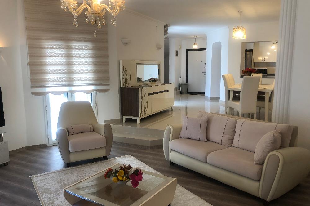 Bodrum Marina'da Manzaralı Mobilyalı Daire Yıllık Kiralık 