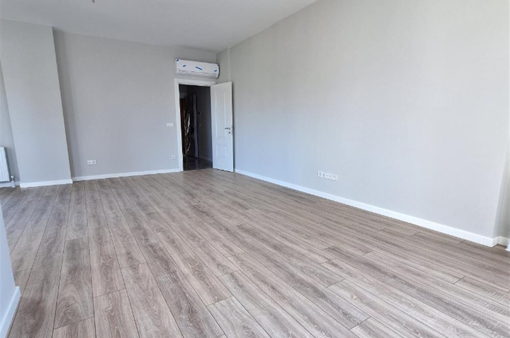 3+1 ERENKÖY SATILIK SIFIR 113 M² NET BALKONLU 2 BANYOLU GÜNEY