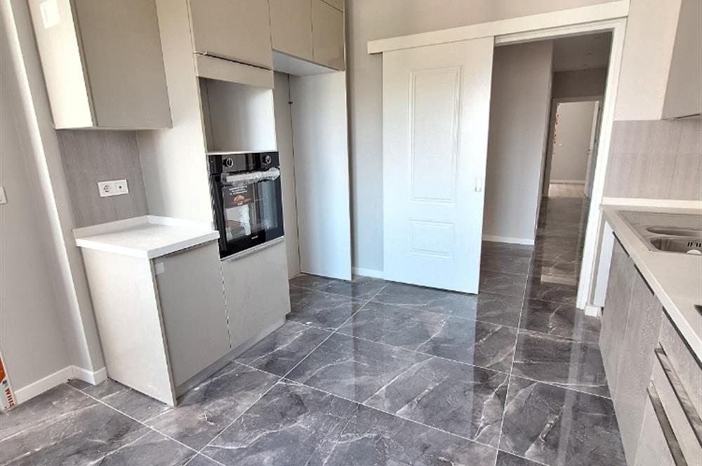 3+1 ERENKÖY SATILIK SIFIR 113 M² NET BALKONLU 2 BANYOLU GÜNEY