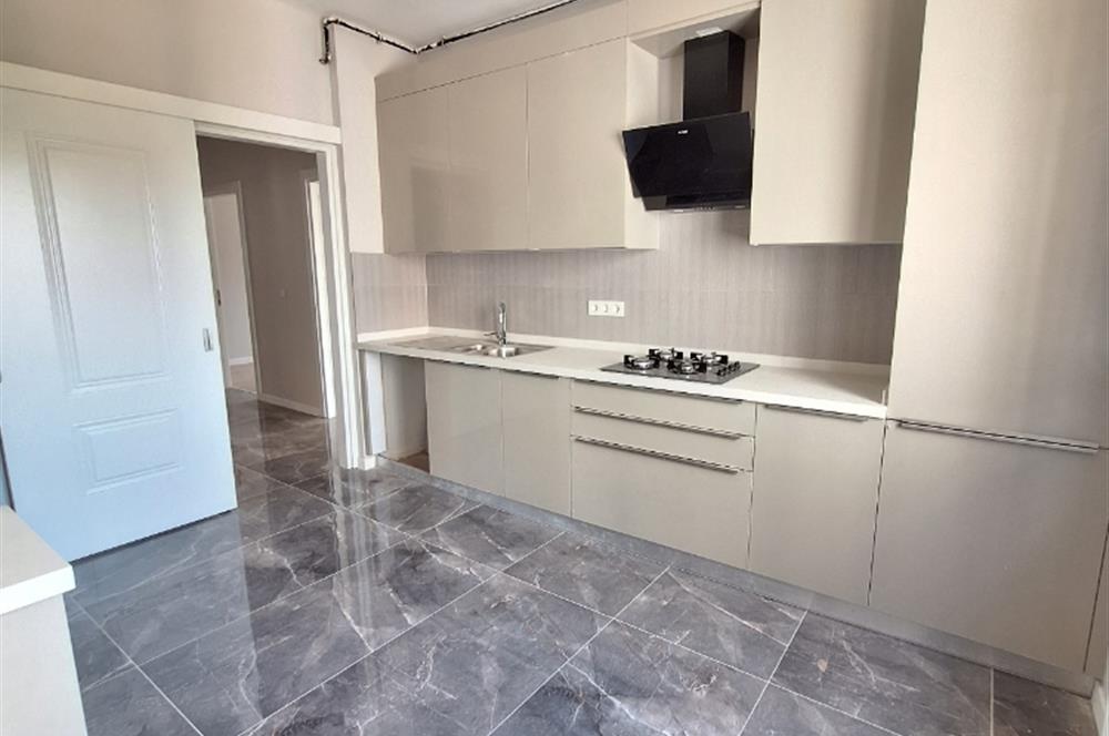 3+1 ERENKÖY SATILIK SIFIR 113 M² NET BALKONLU 2 BANYOLU GÜNEY