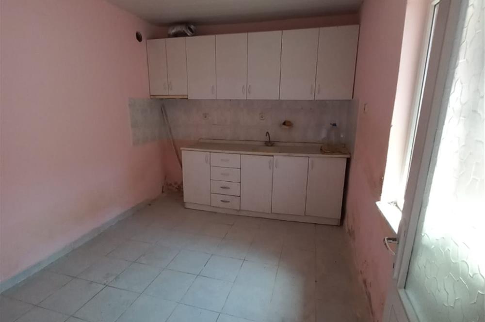 C.21 LOCA ALİHİKMETPAŞA MAH. SATILIK 261M2 ARSALI 2 MÜSTAKİL EV