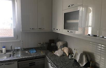 CENTURY21 GERÇEK'TEN YENİKÖY MERKEZ'DE SATILIK 3+1 ARA KAT DAİRE