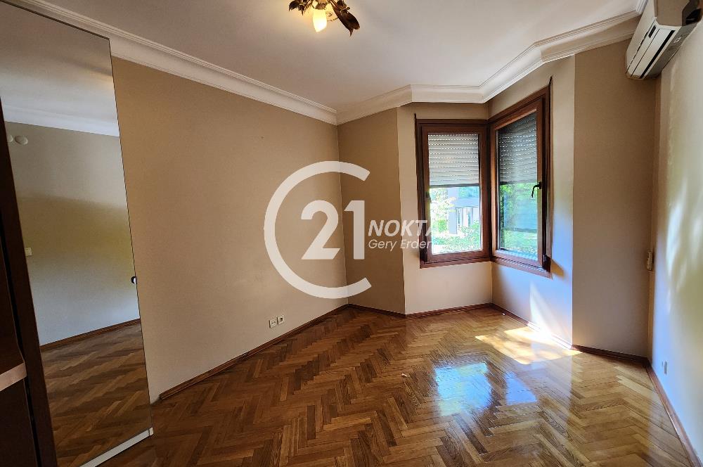 SUADİYE BAĞDAT CADDESİNDE GÜVENLİKLİ DEPREM RAPORLU 4+1 190 m2