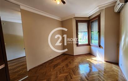 SUADİYE BAĞDAT CADDESİNDE GÜVENLİKLİ DEPREM RAPORLU 4+1 190 m2