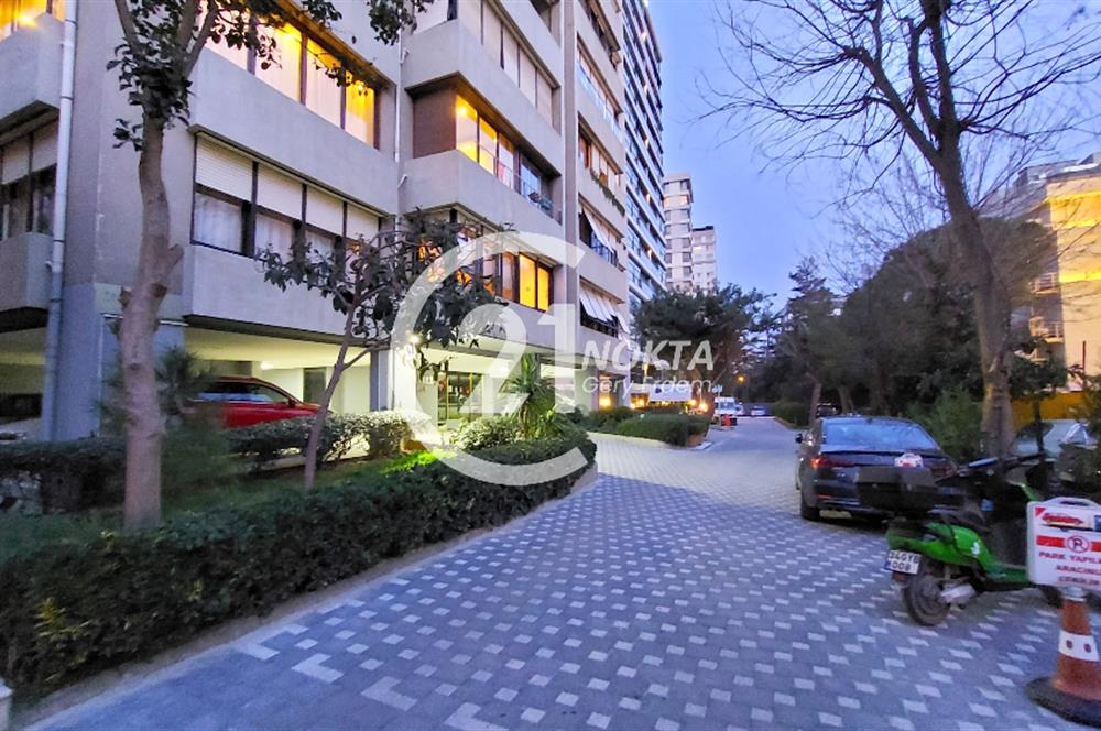 SUADİYE BAĞDAT CADDESİNDE GÜVENLİKLİ DEPREM RAPORLU 4+1 190 m2