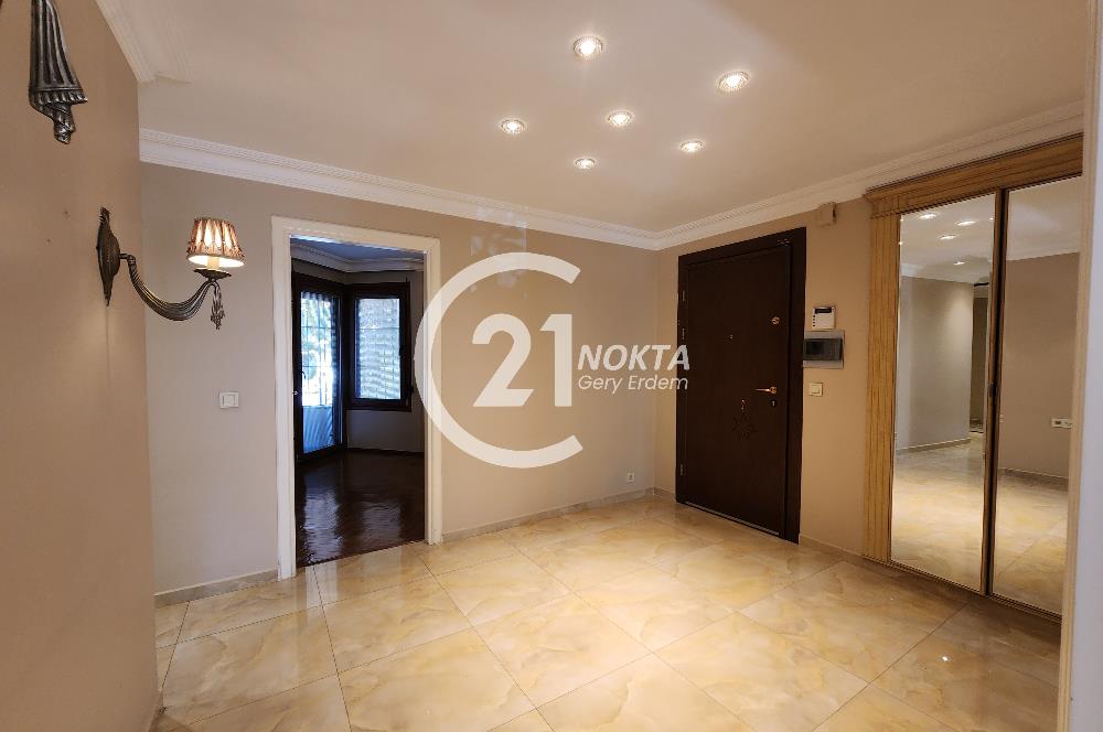 SUADİYE BAĞDAT CADDESİNDE GÜVENLİKLİ DEPREM RAPORLU 4+1 190 m2