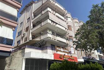 Çamlık Caddesinde Satılık 4+1 Daire