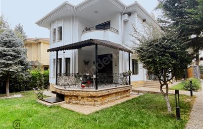 Antik Evler'de İçi Yenilenmiş Satılık Villa