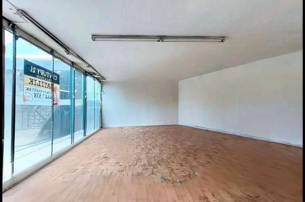 C21 Efkan Baştürk'ten Laleli Galeria Avm'de Satılık 100M2 Dükkan