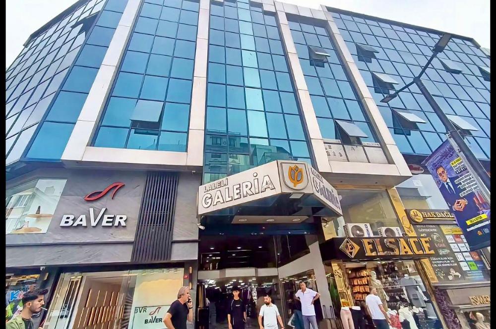 C21 Efkan Baştürk'ten Laleli Galeria Avm'de Satılık 100M2 Dükkan