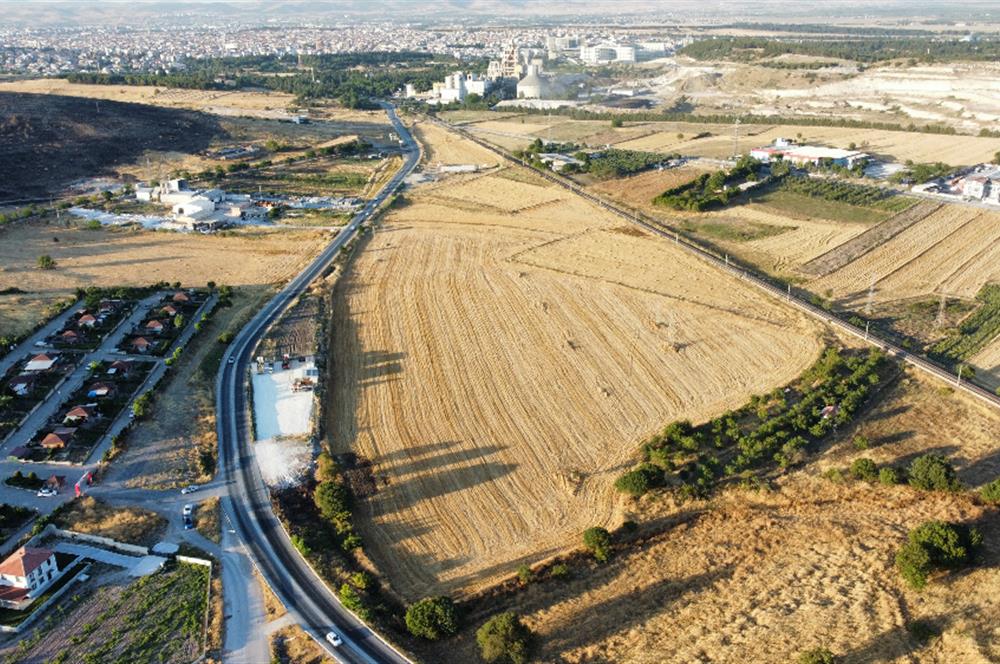 C21 LOCA'DAN BALIKESİR ANAYOLU'NDA 47 DÖNÜM SATILIK TARLA