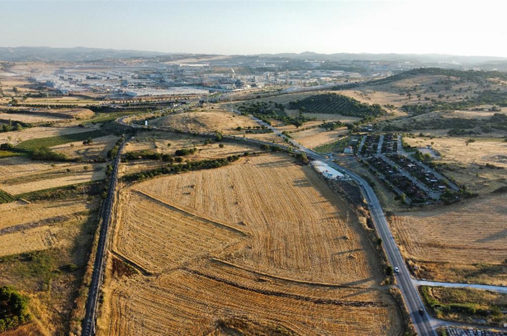 C21 LOCA'DAN BALIKESİR ANAYOLU'NDA 47 DÖNÜM SATILIK TARLA