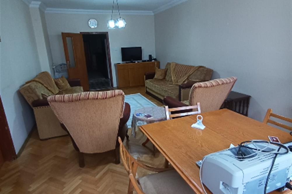 BALGAT'DA CADDE ÜZERİNDE SÜPER KONUMDA 3+1 DAİRE