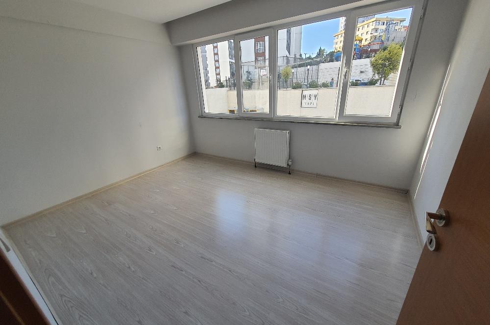 KARTAL SİNA PARK SİTESİNDE 1+1 SATILIK DAİRE