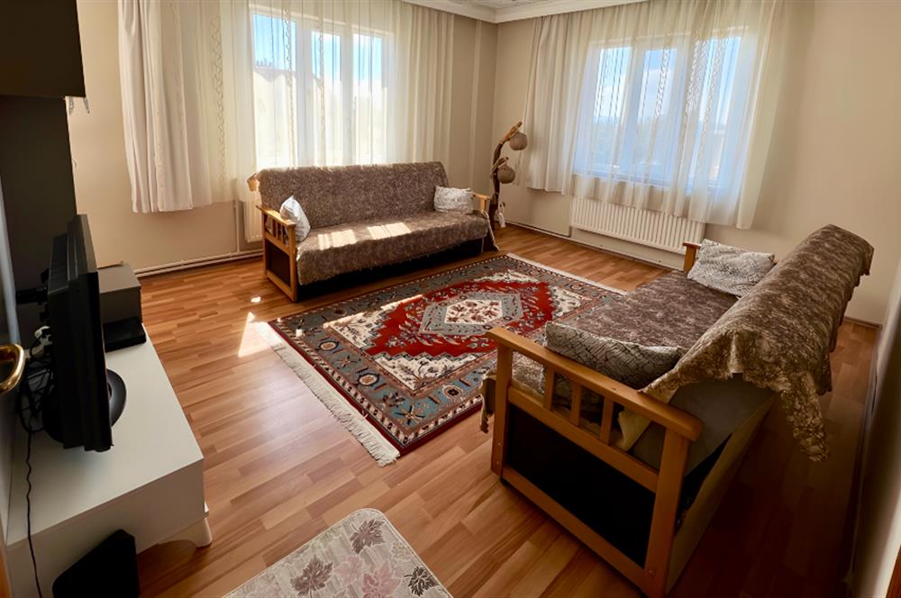 C21 BAL'DAN TEKNİK LİSE CADDESİ 3+1 BALKONLU SATILIK DAİRE