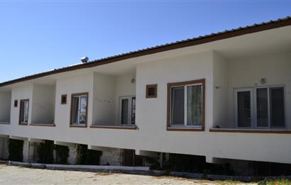 AVŞA ADASINDA 14 ODALI SATILIK APART