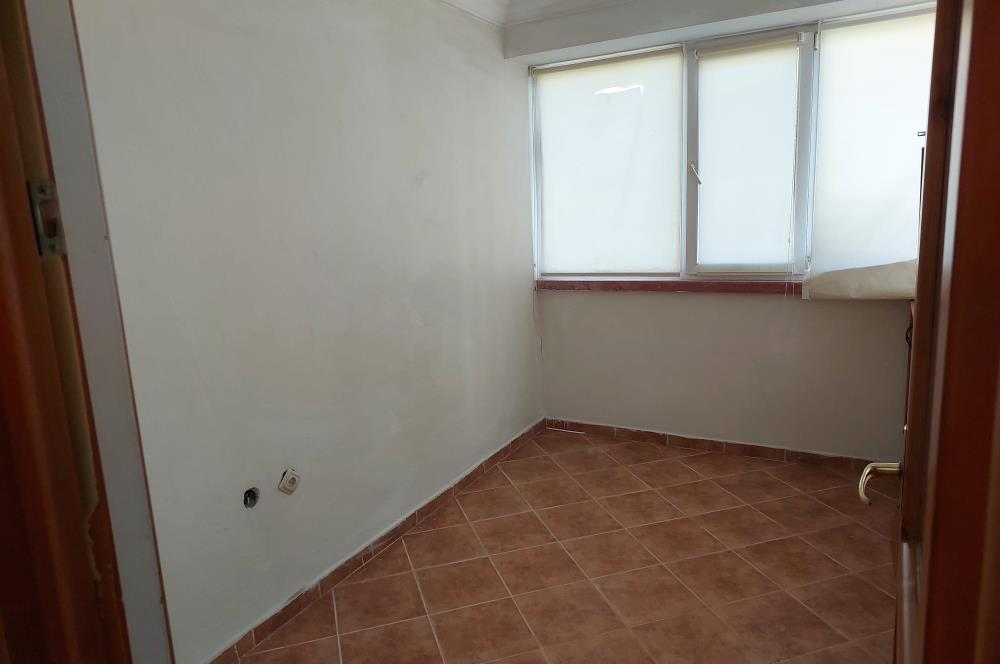 4 BR FLAT FOR SALE