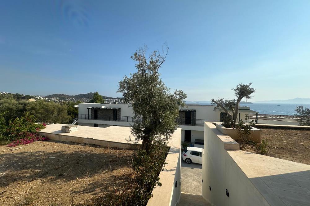 BODRUM GÜMÜŞLÜK PLAJLI İSKELELİ SOSYAL TESİSLİ SATILIK DAİRE