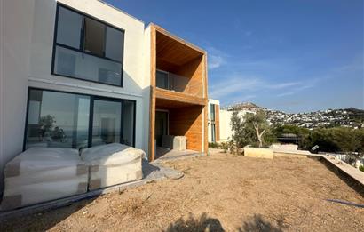 BODRUM GÜMÜŞLÜK PLAJLI İSKELELİ SOSYAL TESİSLİ SATILIK DAİRE