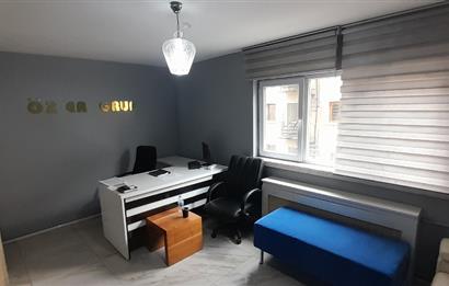 MİTHATPAŞA CADDESİNDE APAK İŞ HANINDA SATILIK 2+1 OFİS